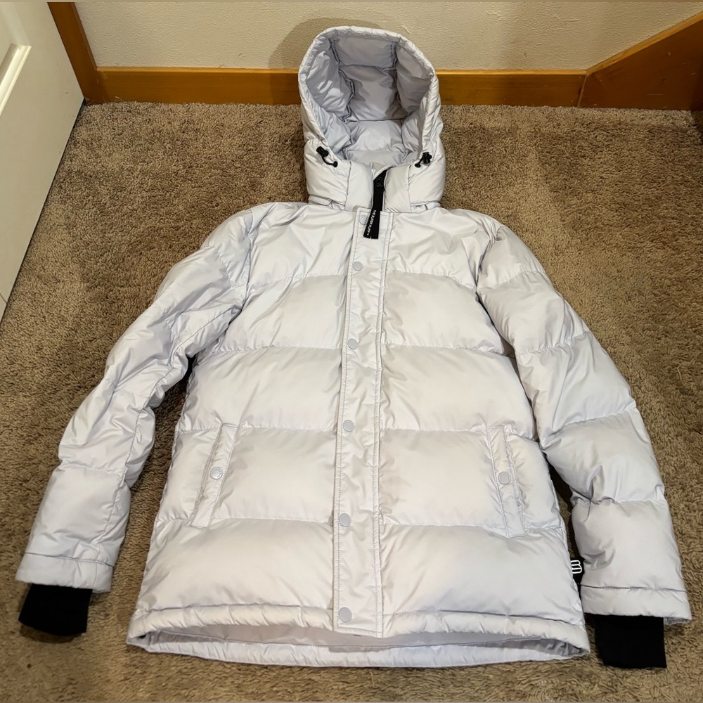 Aritzia The Super Puff - Very Light Gray (grayish white w/ blue hue) Size XS - Picture 7 of 16